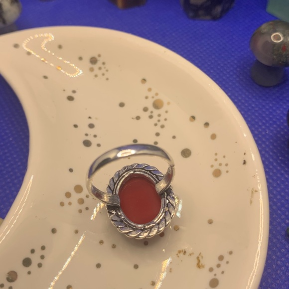 Dainty Red Coral Ring in Cute Twisty Setting. .925 Silver Plated. Size 5.5 - Picture 6 of 10